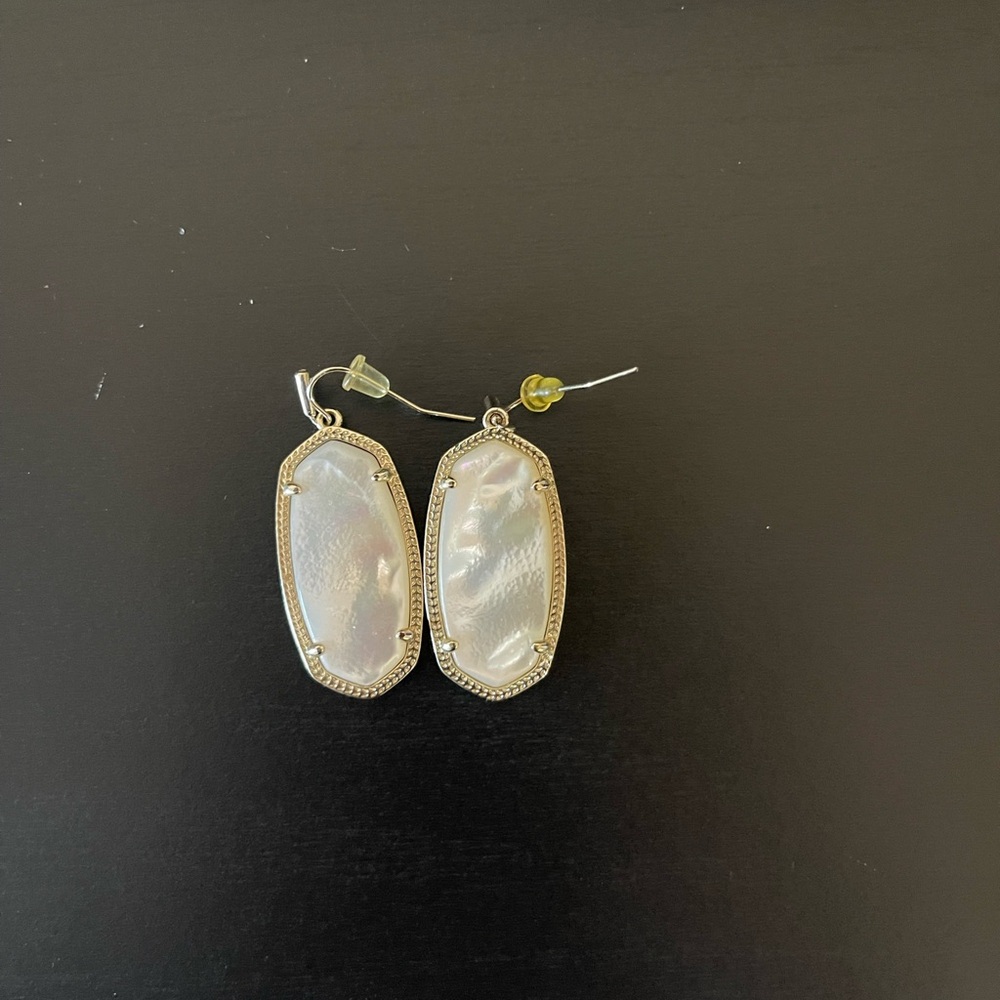 Kendra Scott Silver and Cream Earrings